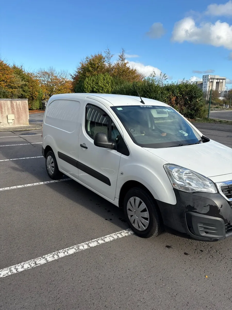 Peugeot Partner Van - Image 2