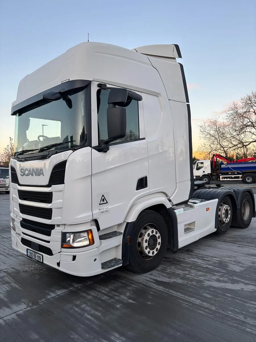 Scania  &  Volvo Tractor units - Image 1