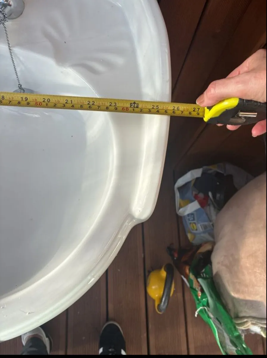 Sink and Pedestal - Image 4