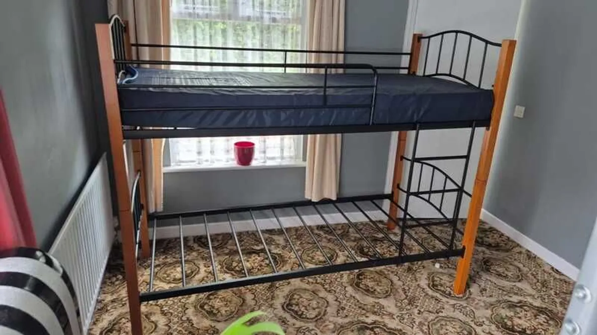 Metal & Wood Single Bunk Bed - Image 2