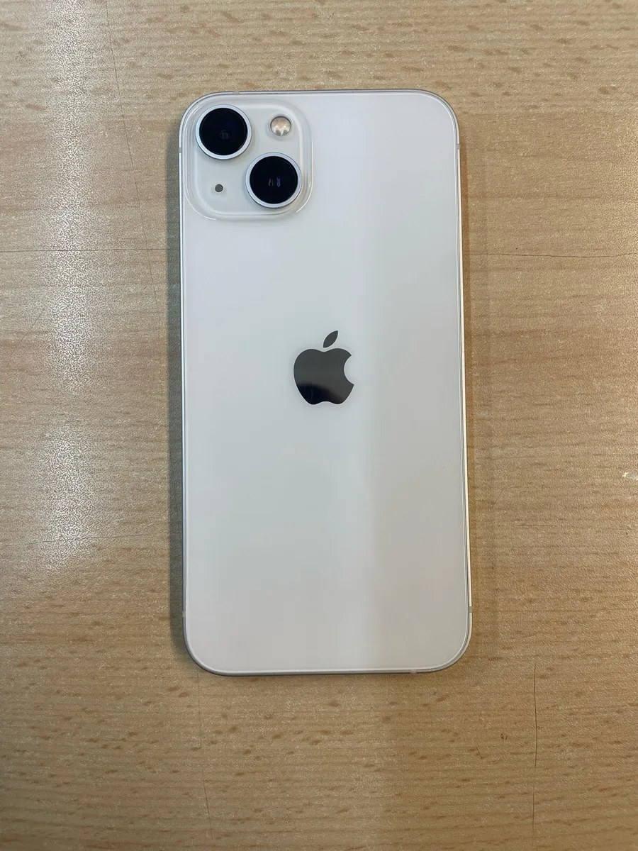 iPhone 13 White (Starlight)
