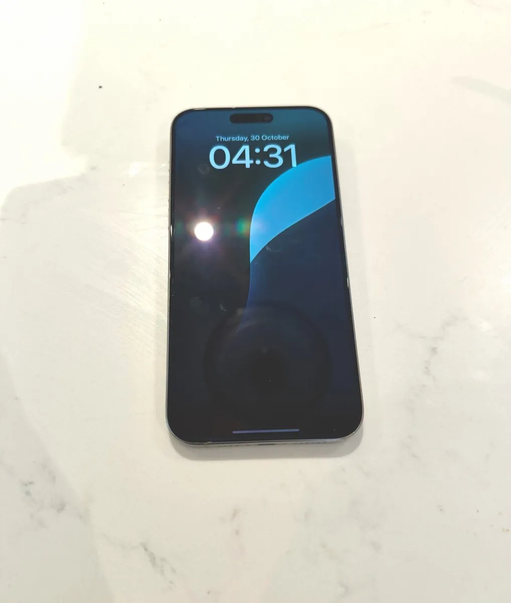 iPhone 15 pro max - Image 4