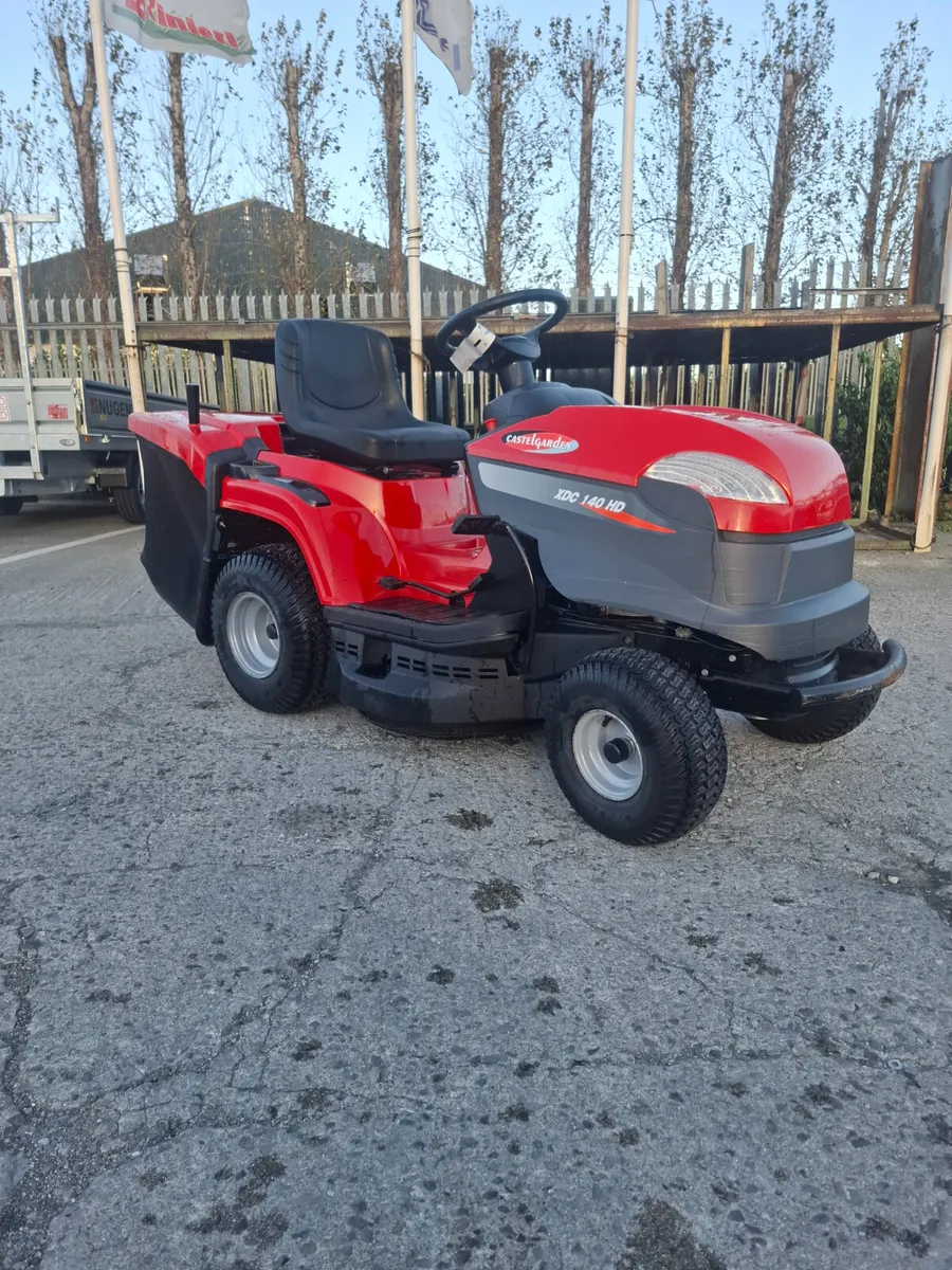 Castelgarden XDC 140 HD Lawnmower - Image 1