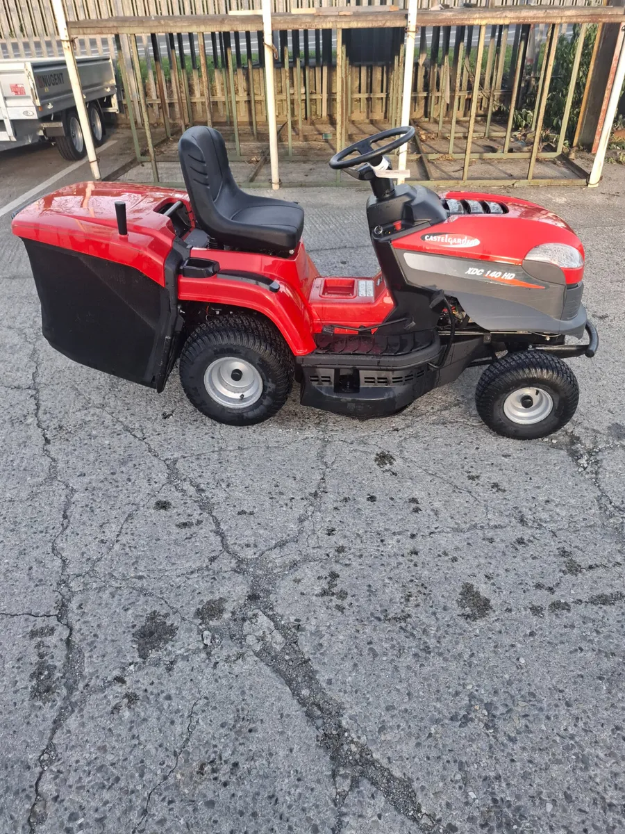 Castelgarden XDC 140 HD Lawnmower - Image 4