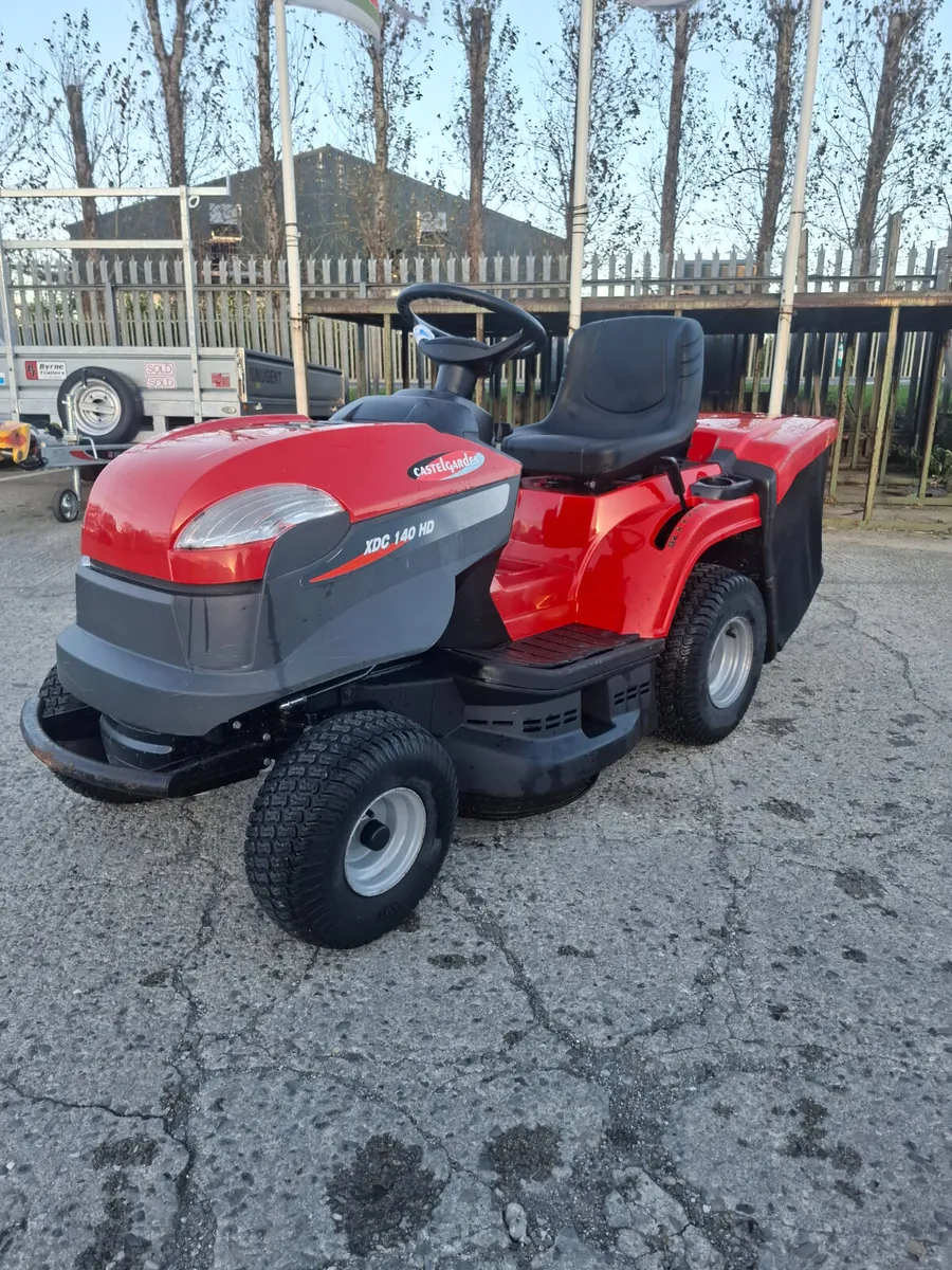 Castelgarden XDC 140 HD Lawnmower - Image 2