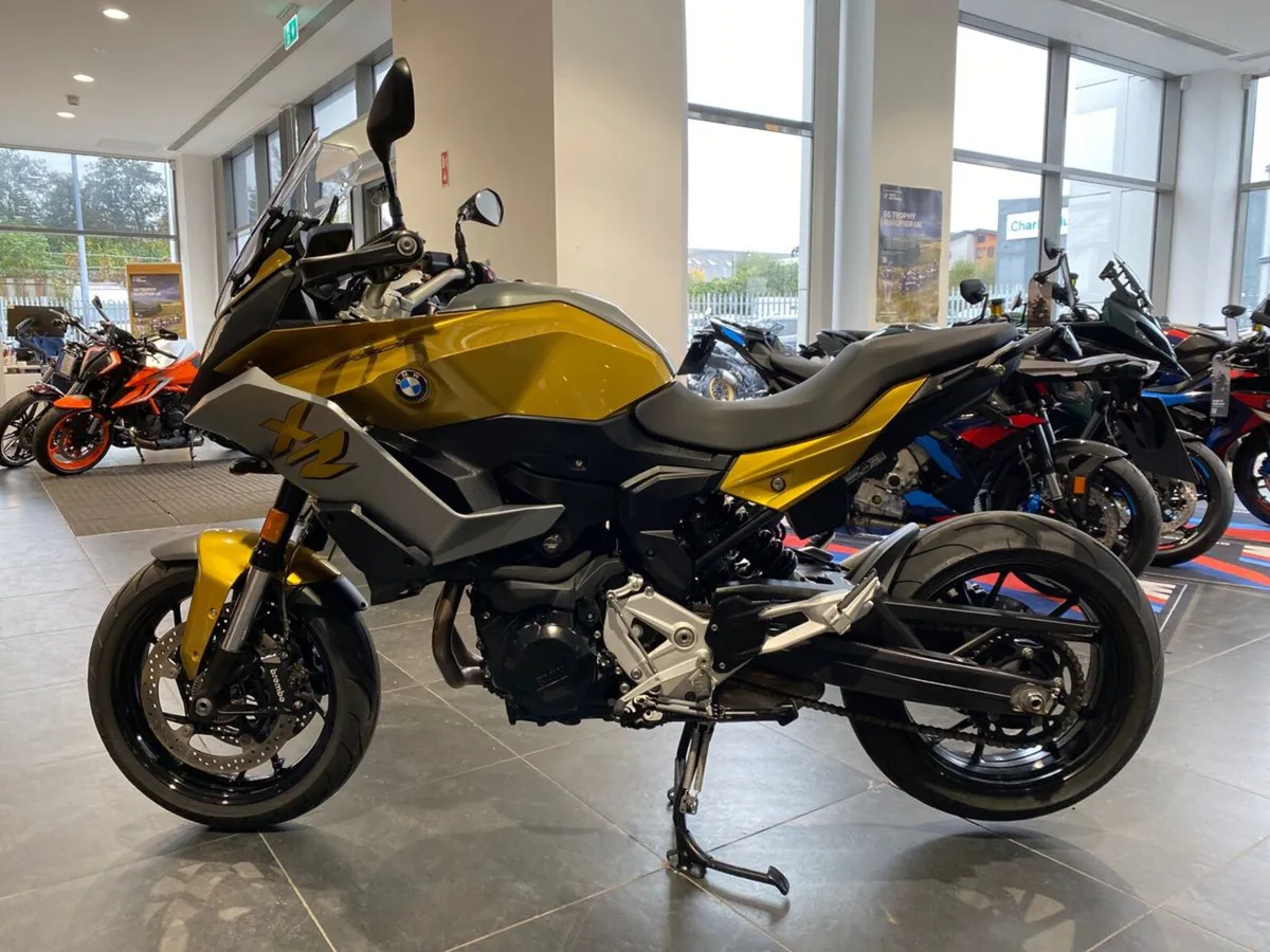 2020 BMW F900XR with Extras! - Image 2