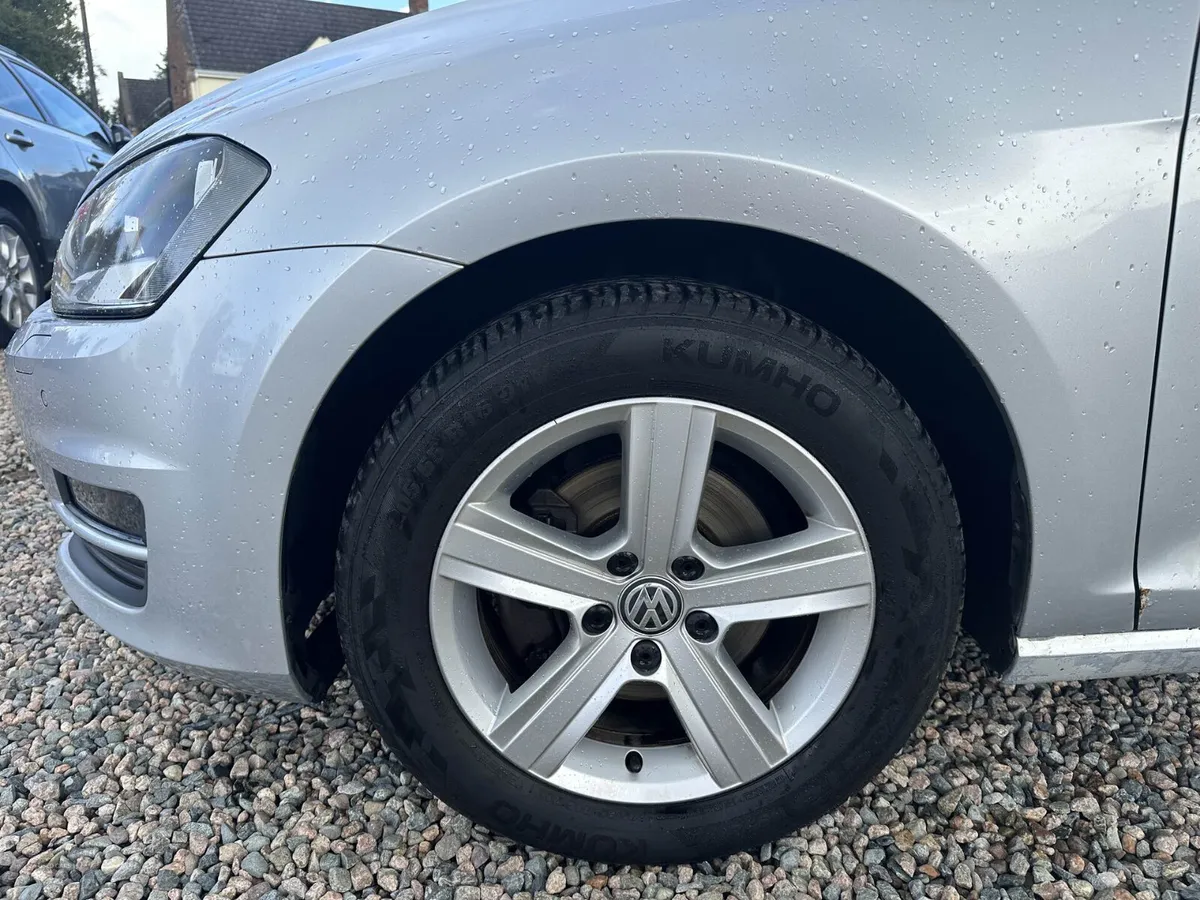 MARCH 2017 VOLKSWAGEN GOLF 1.6 TDI MATCH AUTO - Image 4