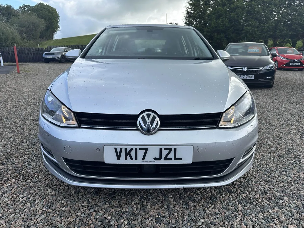 MARCH 2017 VOLKSWAGEN GOLF 1.6 TDI MATCH AUTO - Image 3
