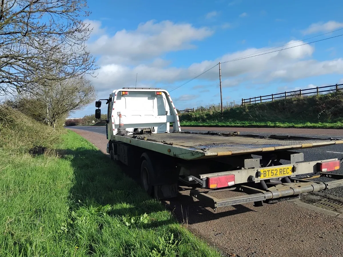 Renault Recovery Truck - Image 3