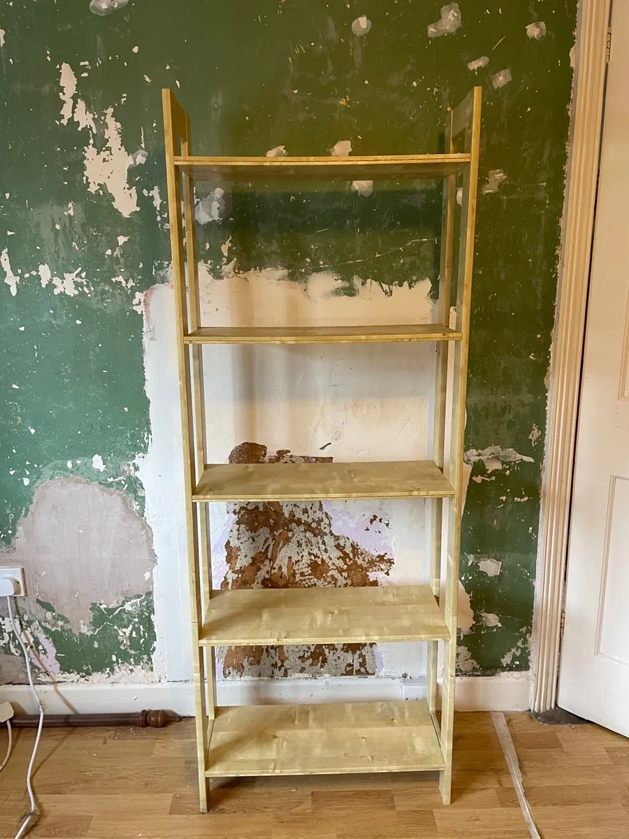 Tall bookcase - Image 1