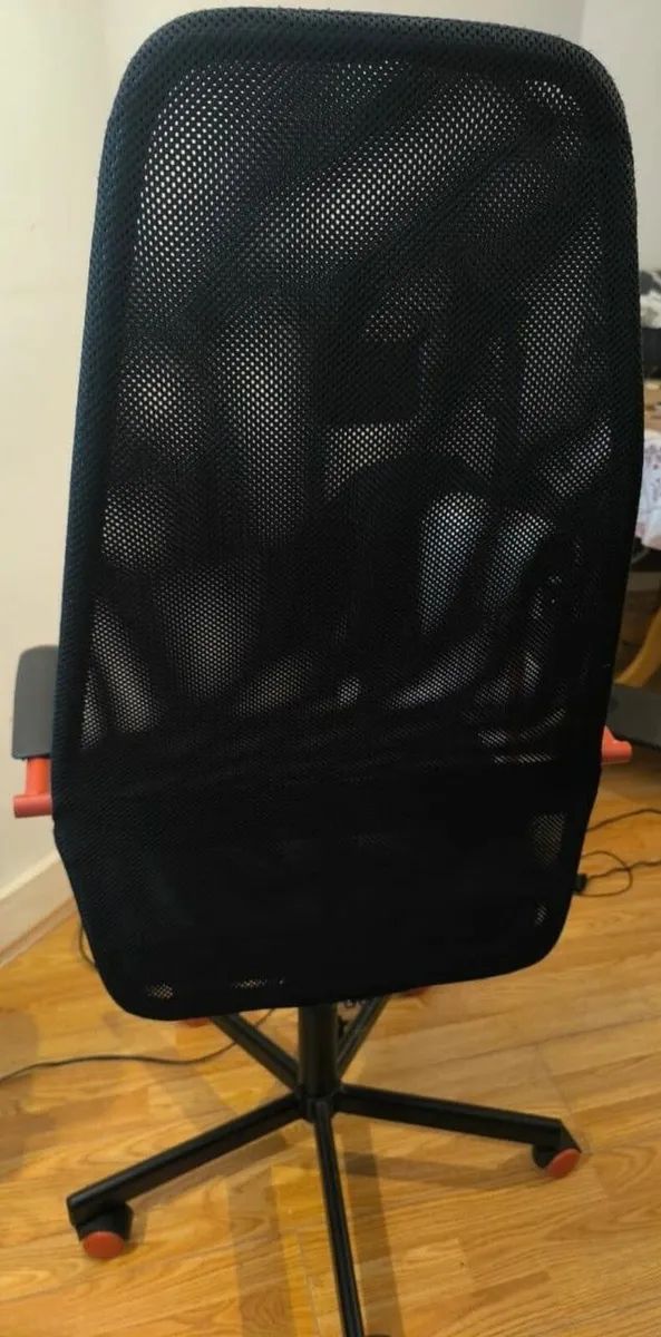 Office Chair + Desk Set – Great Condition! €50 - Image 1