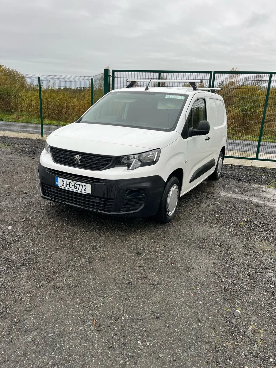 PEUGEOT PARTNER LOW MILAGE - Image 1