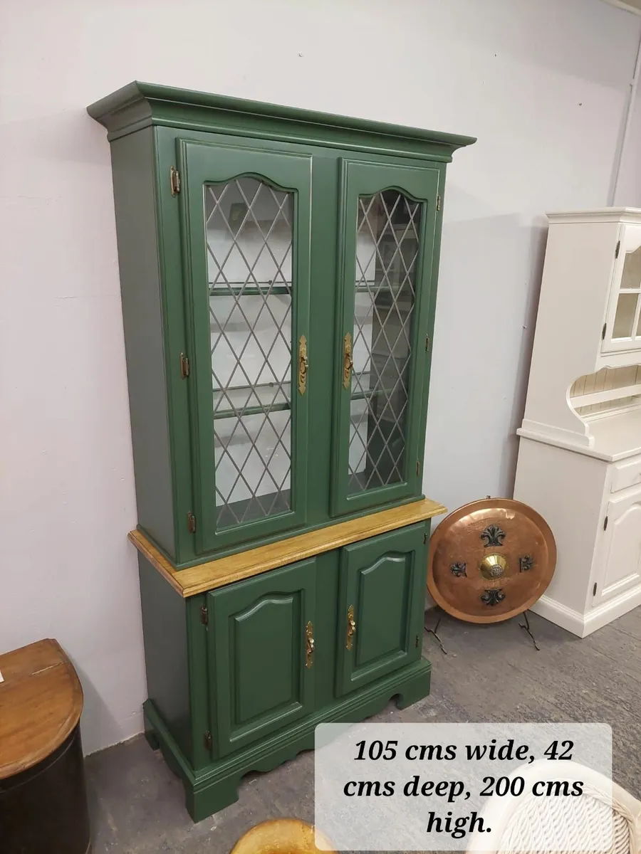 Pine dresser, display, f and b green - Image 3