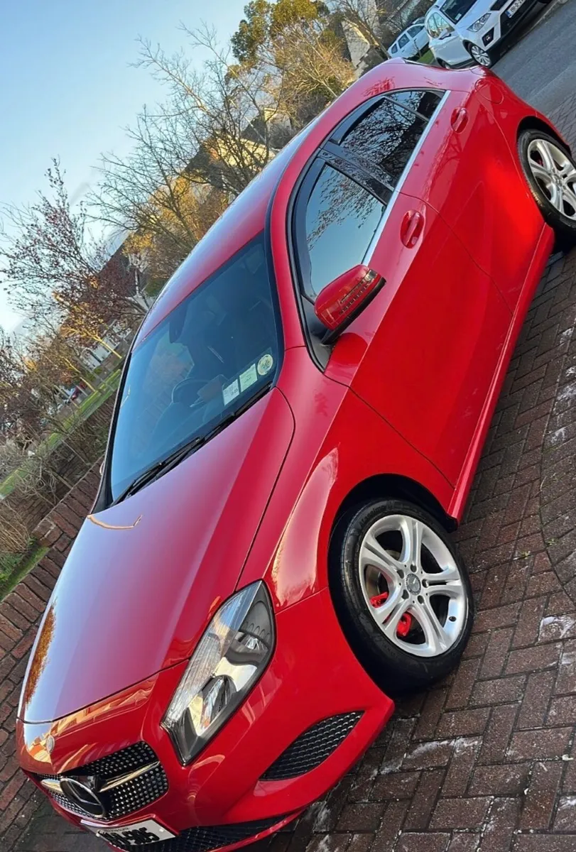 Mercedes-Benz A-Class 2015 - Image 2