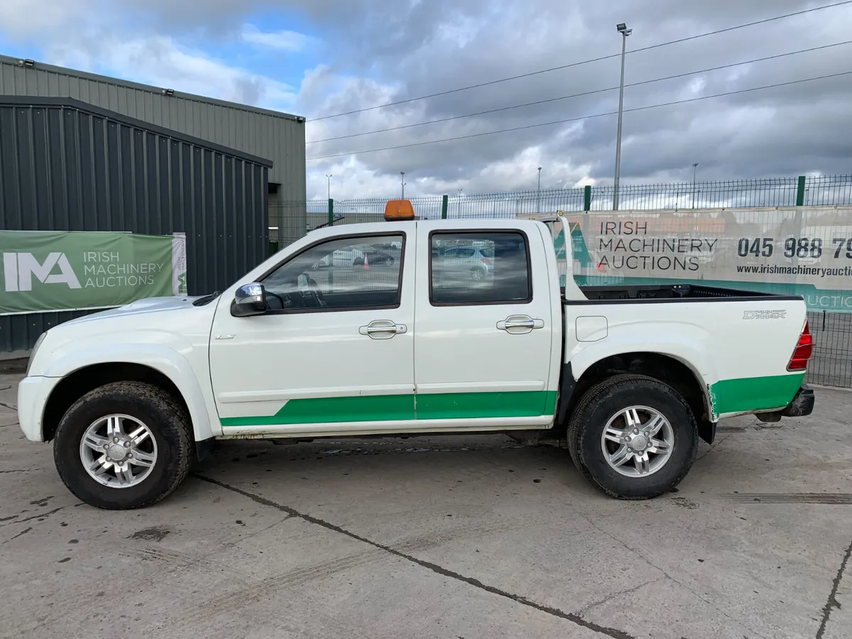 BID ONLINE NOW - 2010 ISUZU D-MAX CREW CAB JEEP - Image 2