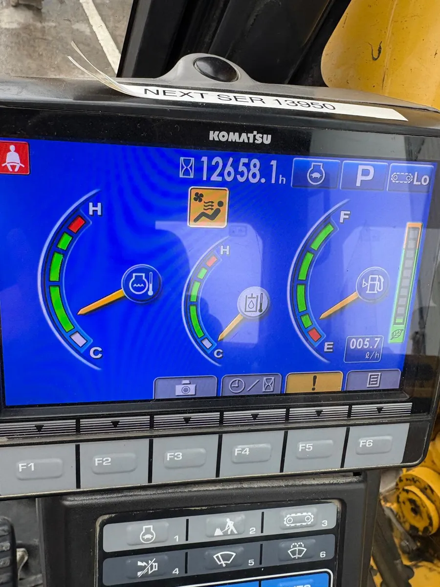 Komatsu PC138US-10 - Image 2