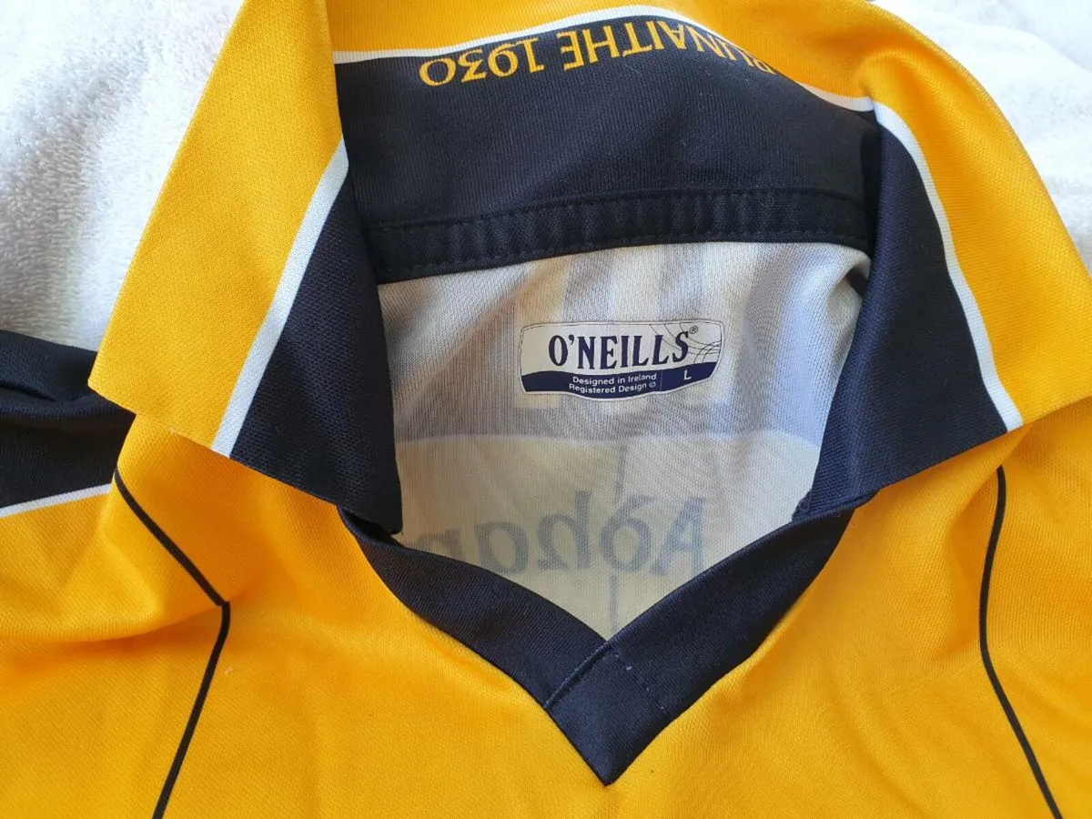 St Eunans Gaelic Football Home Jersey 2006 to 2007 - Image 2