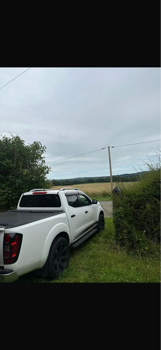 Nissan Navarra 2.3dci Tekna - Image 2