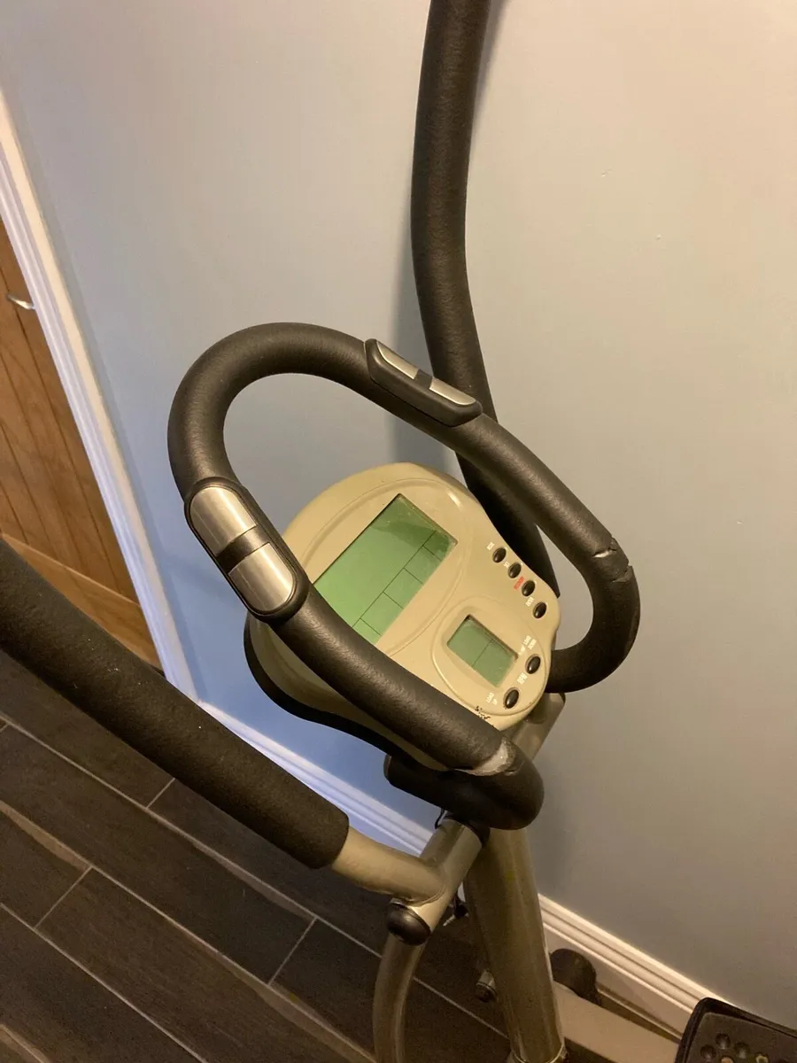 Cross trainer - Image 3