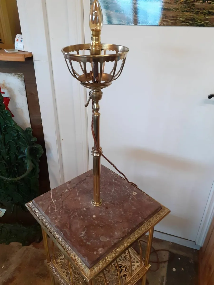 Early 1900s granite top brass floor lamp - Image 4