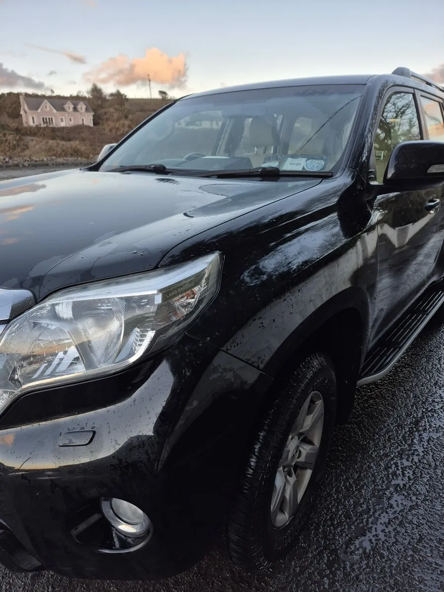 Toyota Landcruiser 2015 business class automatic - Image 3