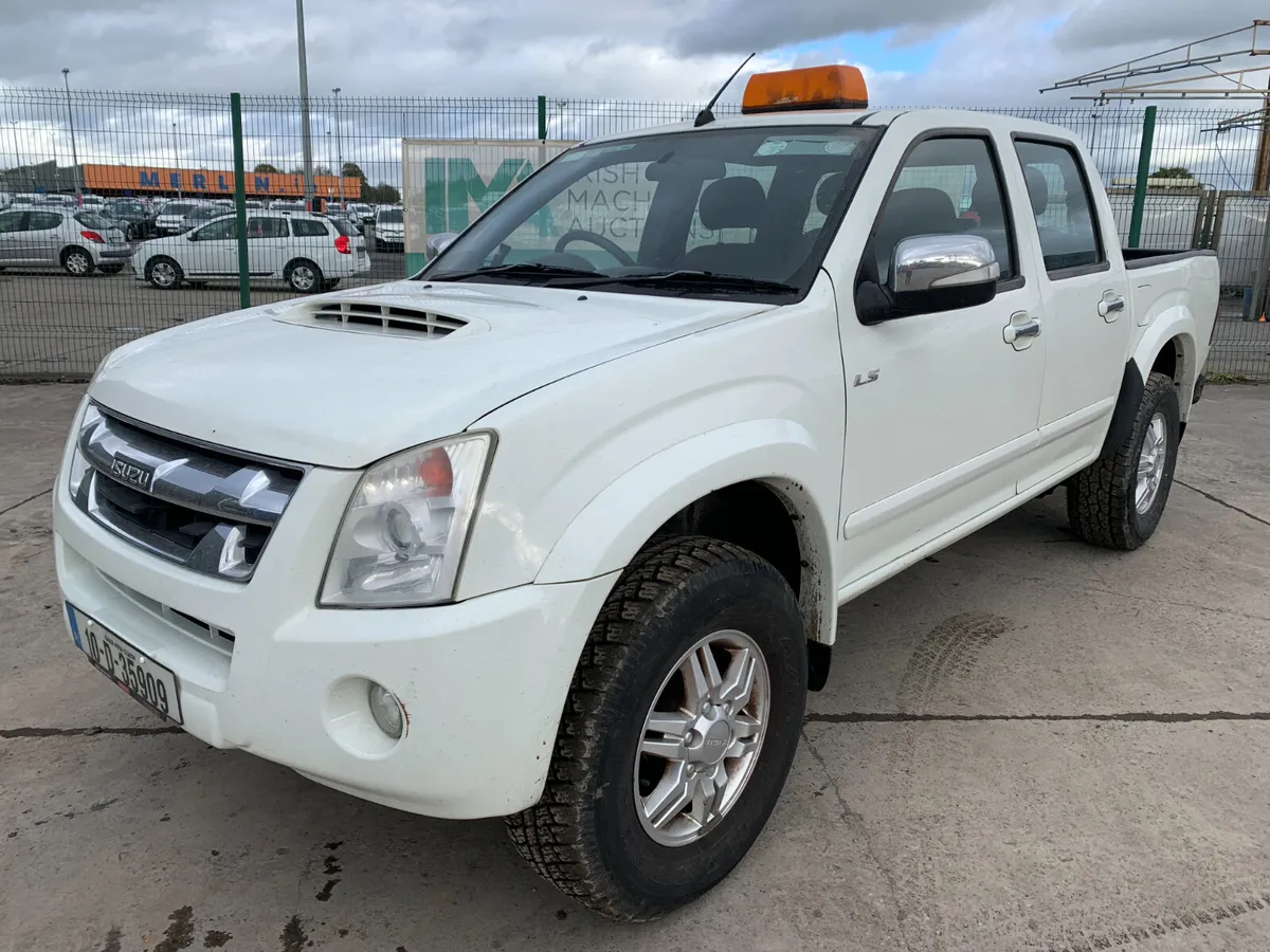 BID ONLINE NOW - 2010 ISUZU D-MAX CREW CAB JEEP - Image 1