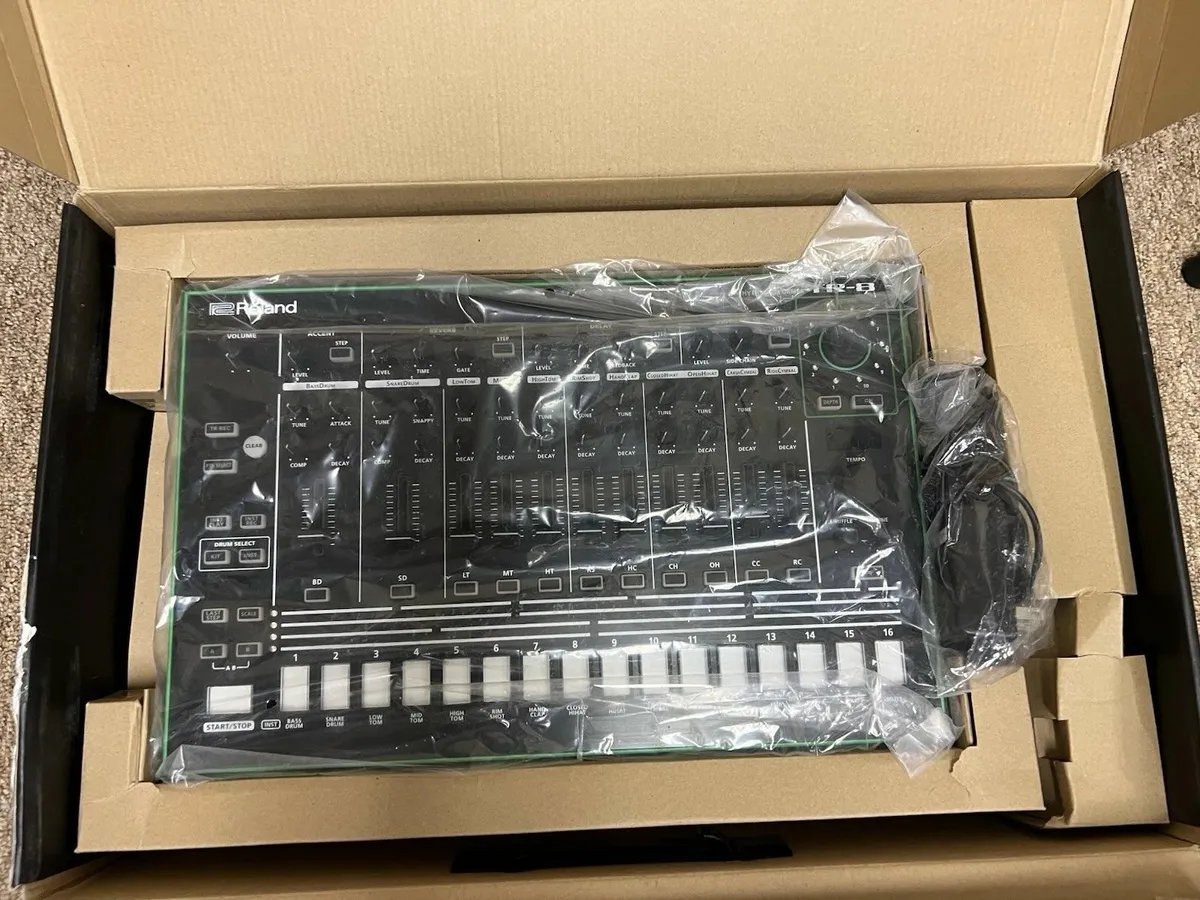 Roland Aira TR-8 Rhythm Performer Drum Machine - Image 3