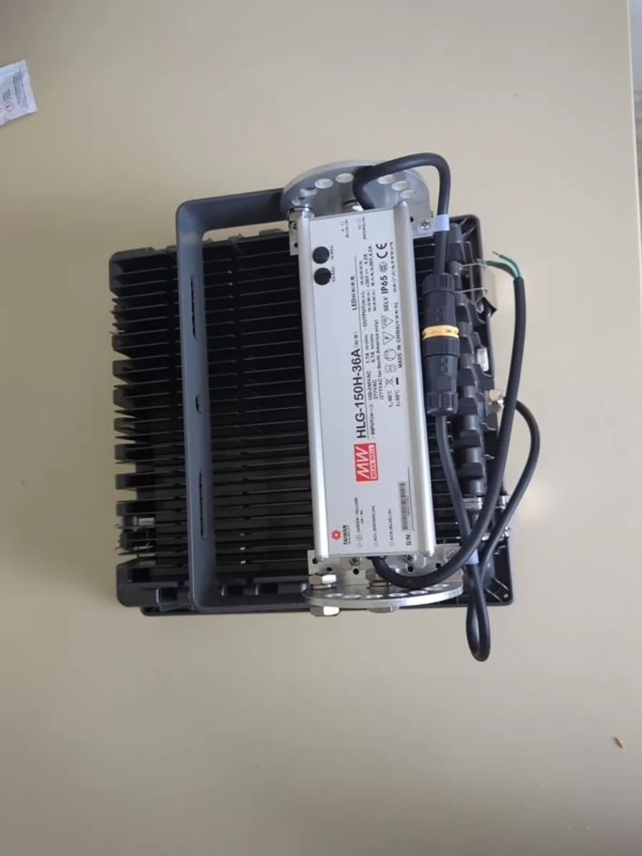 large LED flood light new. - Image 2