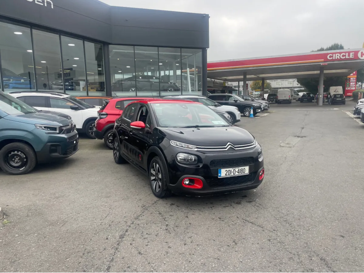 Citroen C3 FEEL EXCLUSIVE 1.2 PURETECH // HIGH SPE - Image 2