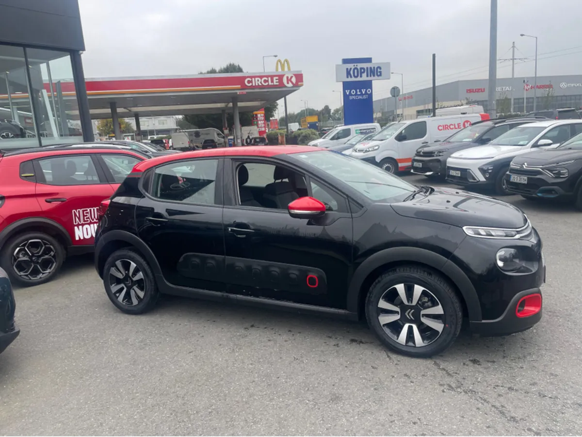 Citroen C3 FEEL EXCLUSIVE 1.2 PURETECH // HIGH SPE - Image 3
