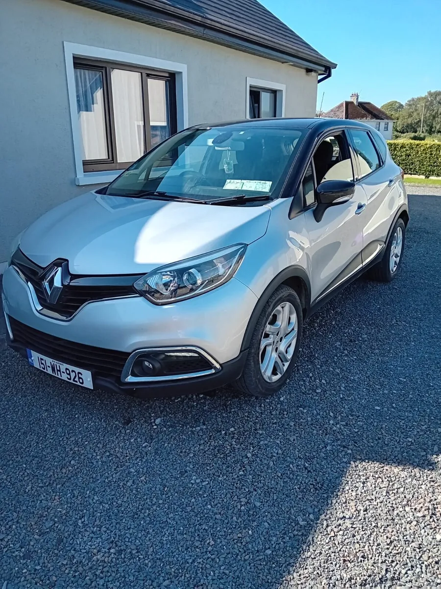 Renault Captur - Image 1