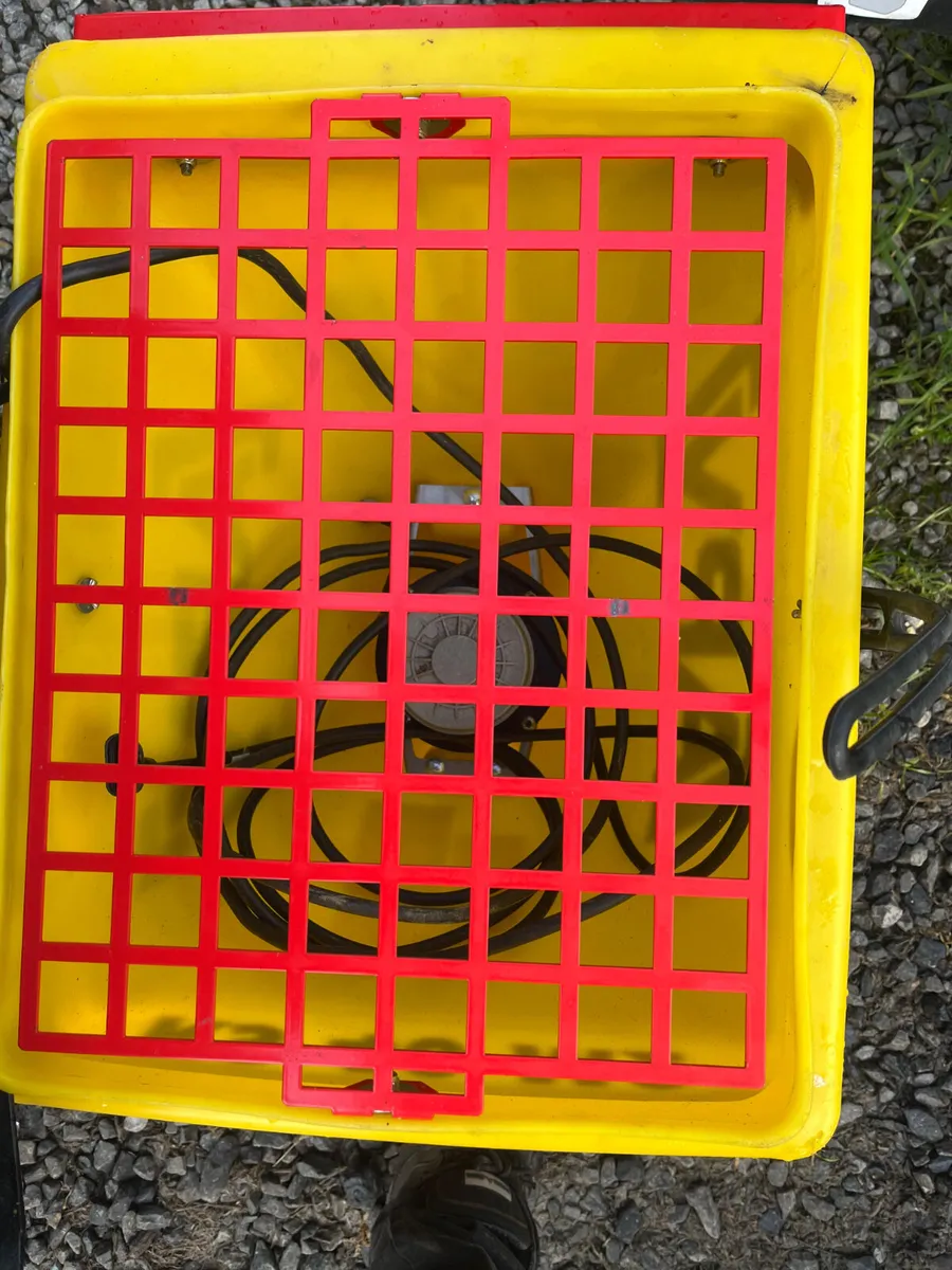 Farm machinery - Image 2