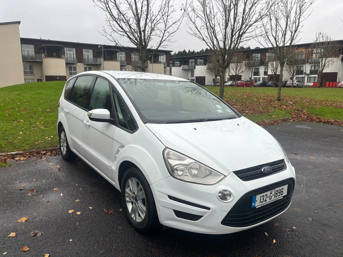 132 Ford Smax - Image 1