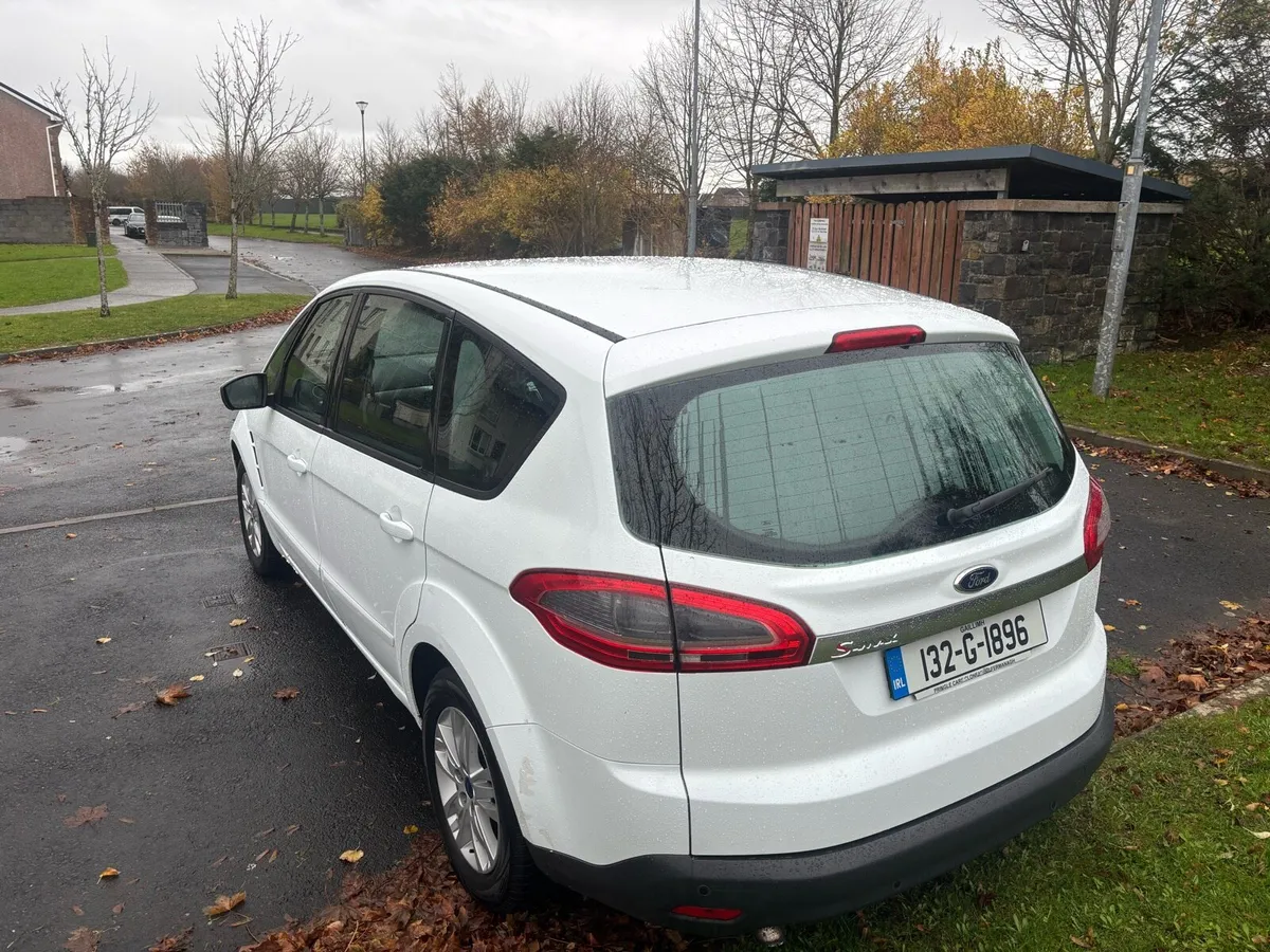 132 Ford Smax - Image 4