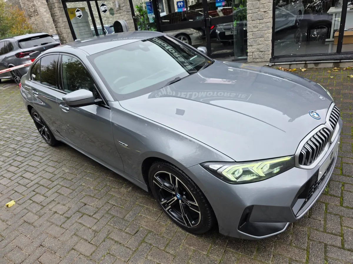 2022 BMW 330E M-SPORT AUTO FACE LIFT - Image 4