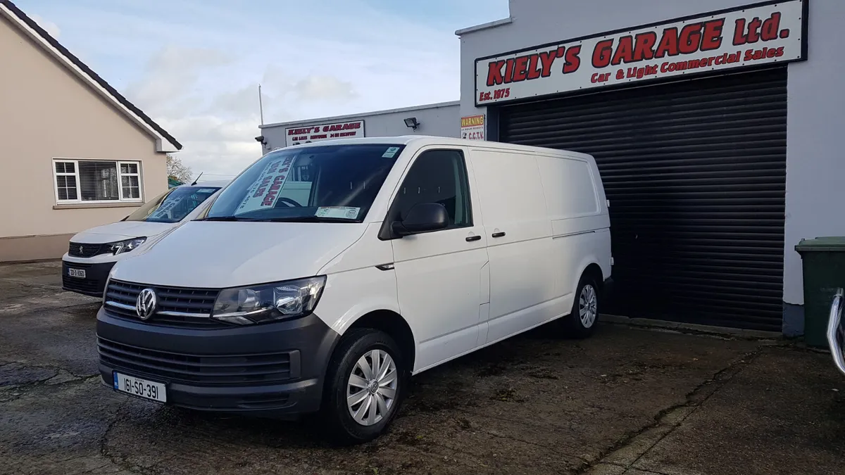 Volkswagen Transporter 2016 LWB MINT NO VAT - Image 3