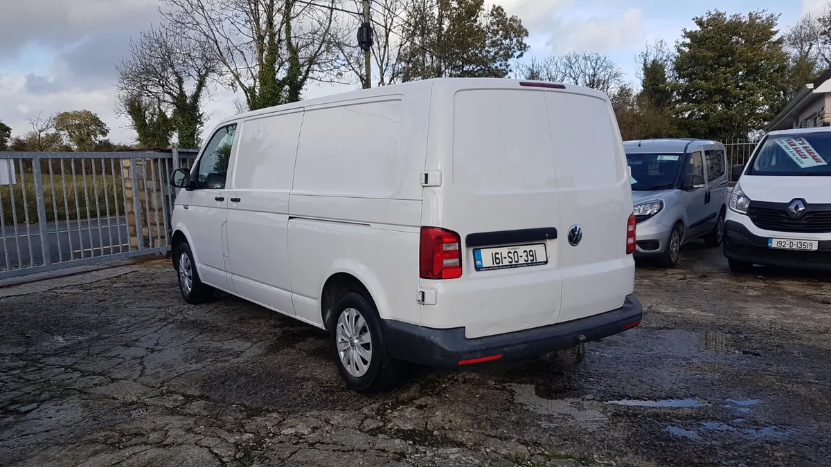 Volkswagen Transporter 2016 LWB MINT NO VAT - Image 4