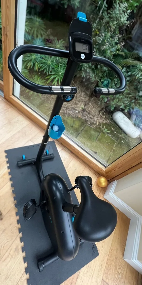 Exercise bike - Image 1