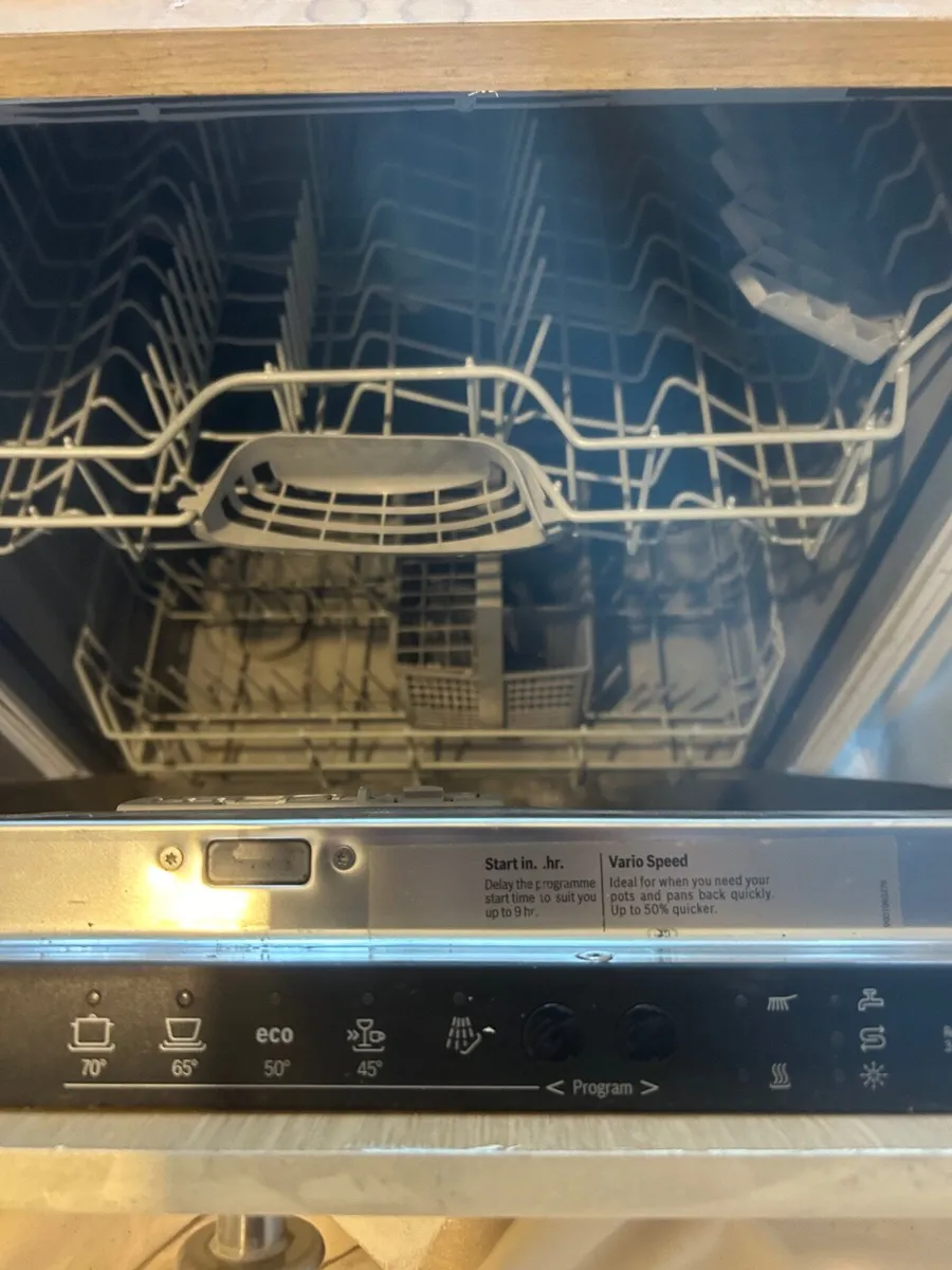 Intergrated Dishwasher - Image 2