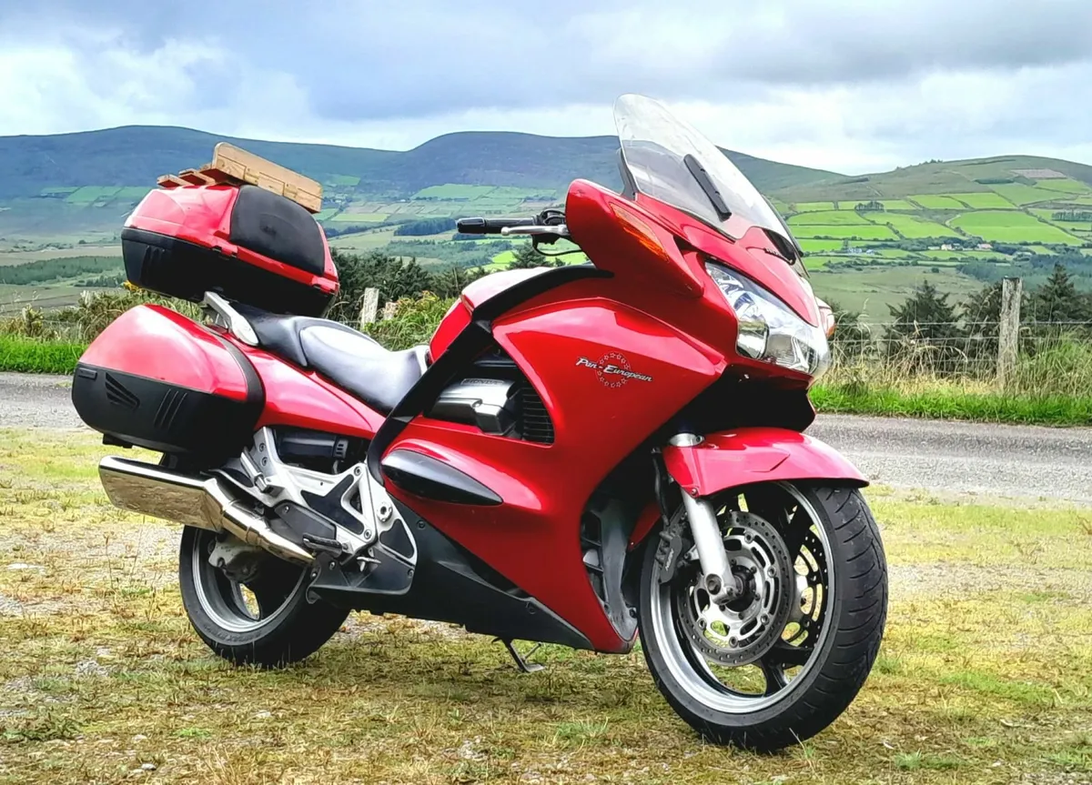 Honda st1300 pan euro 2004 swop for uk bike or car - Image 1