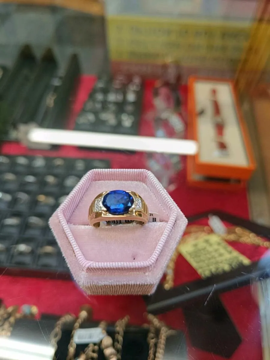Vintage 9k Gold Ring , Blue Stone and Diamonds - Image 3