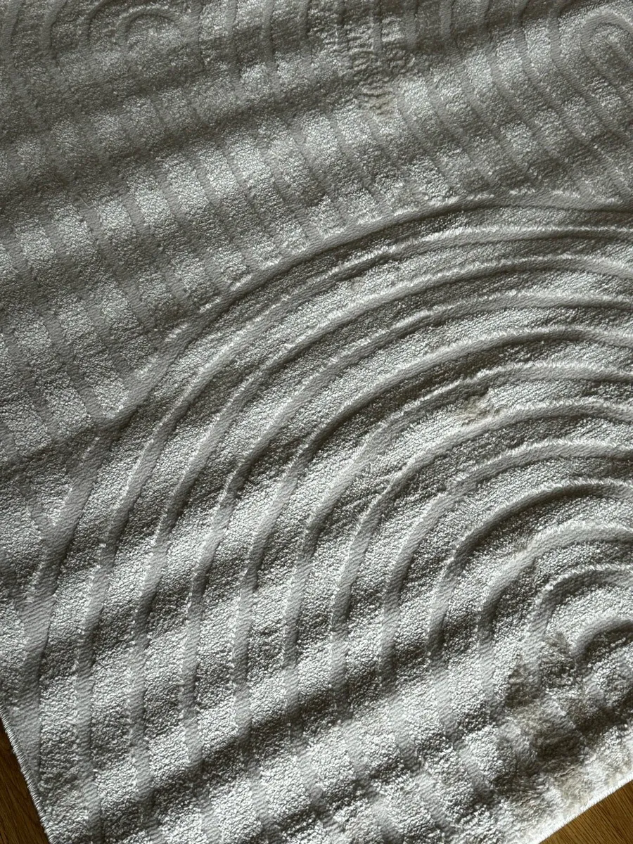Modern rug - Image 4