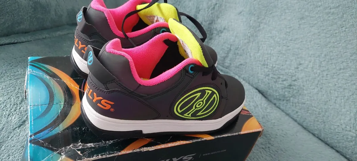 Heelys shoes