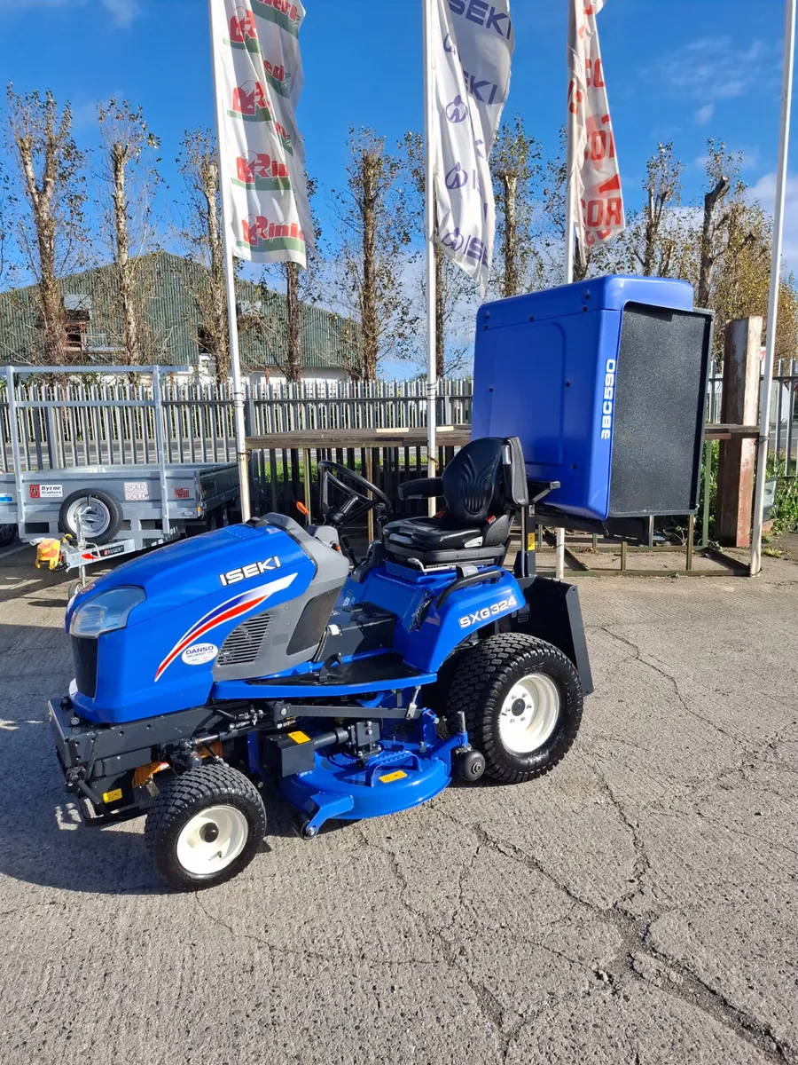 Iseki SXG324 Used Diesel Mower - Image 4