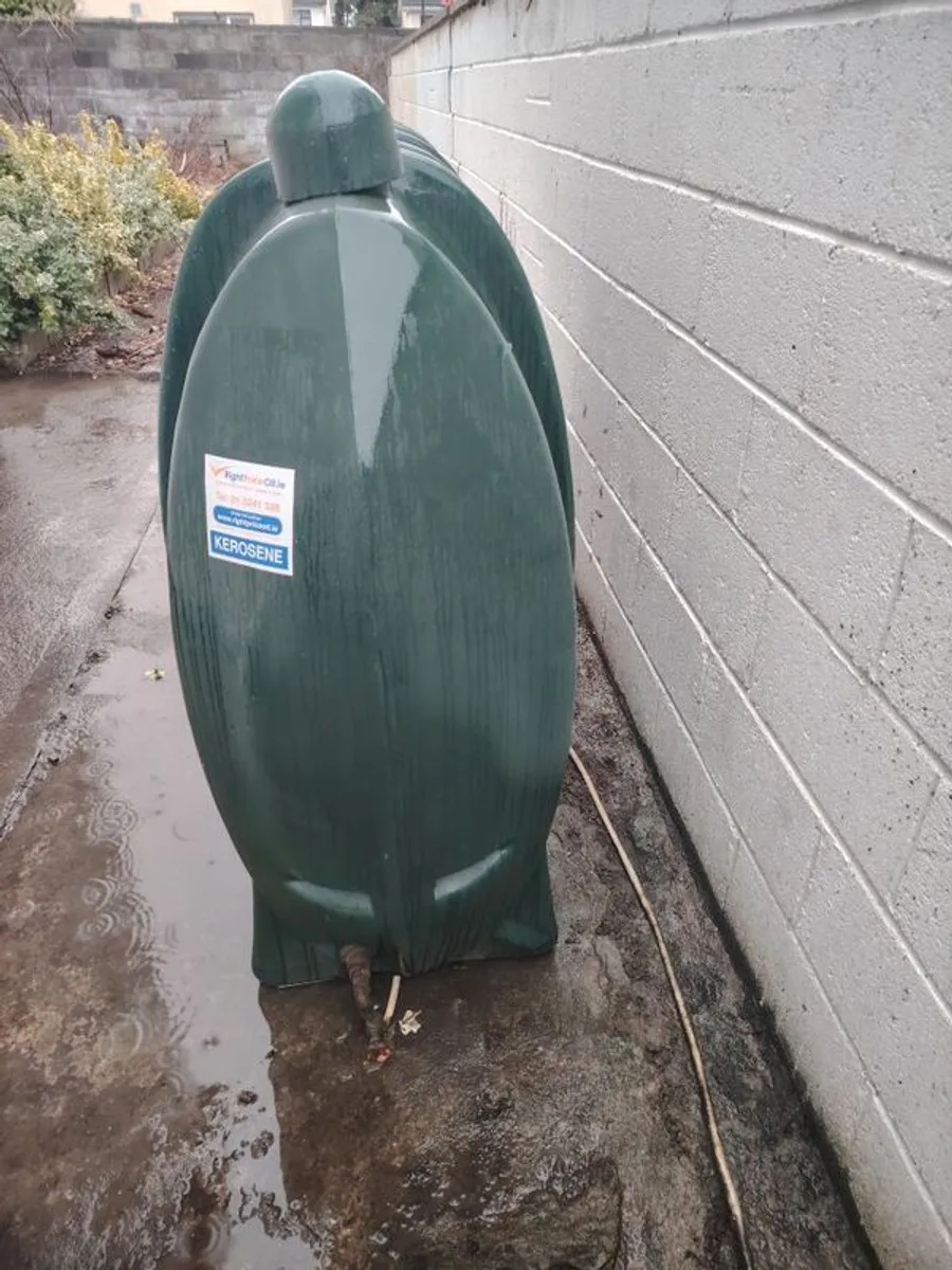 950L Oil Tank (2nd hand) - Free - Image 3