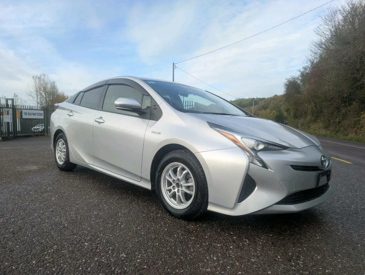2018 Toyota Prius Hybrid 1.8L Petrol - Image 2
