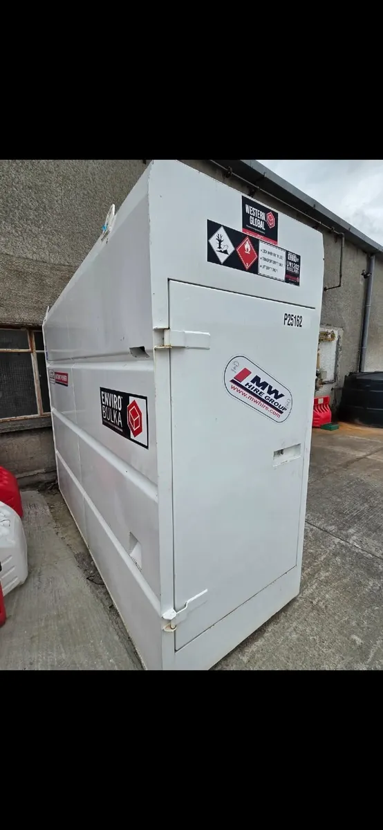 Diesel fuel tank - Image 1