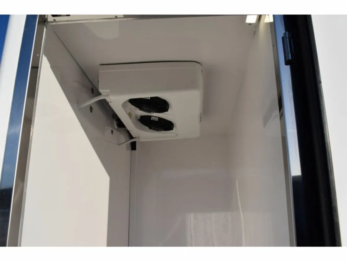 Peugeot Boxer Box Body Refrigeration 2.2 Blue HDi - Image 4