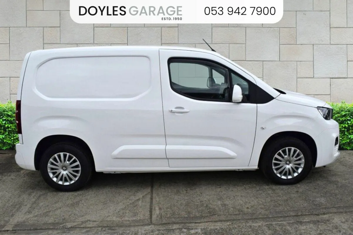 Peugeot Partner Professional Plus 1.5 Blue HDi Die - Image 3