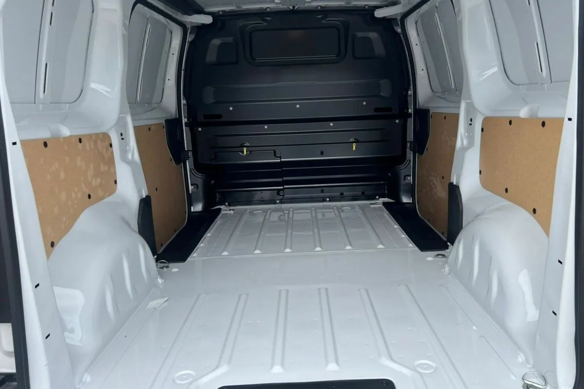 Peugeot Expert Professional Standard 1.5 HDi Diese - Image 4